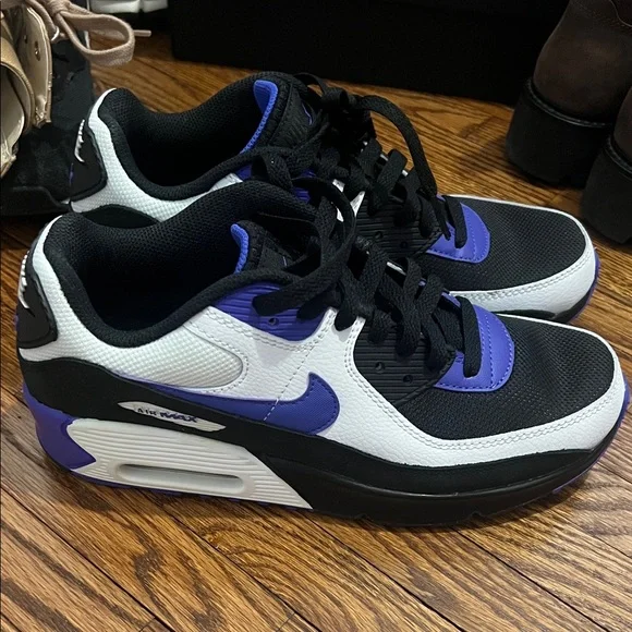 Men's Black and Purple Sneakers - Picture 1 of 4